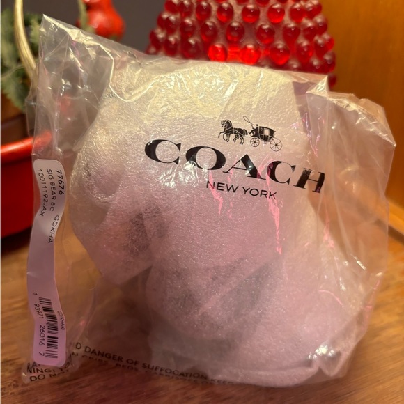 SALE /Coach Signature Bear Key FOB NWT - Picture 6 of 6